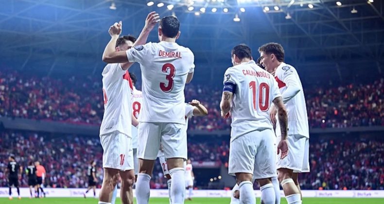 Milli Futbolcunun Geleceği Belli Oldu! Takımda Kalacak…