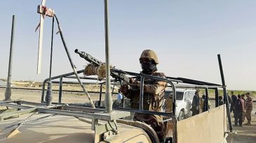 Pakistan ile Afganistan Arasında Ge&ccedil;ici Ateşkes Sağlandı