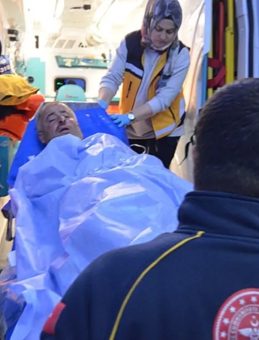 Parkta Dehşet: 5 Kişi Tarafından Darp Edildi ve 11 Yerinden Bıçaklandı!