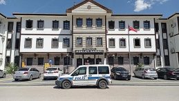 Patronun Para ve Altınlarını Çalan Çift Tutuklandı