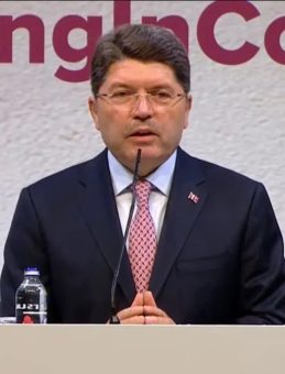 "Dünyada Bir Açık Hava Hapishanesi Var: O da Gazze"