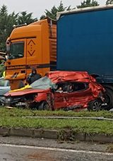 Rize'de Feci Kaza: Otomobil Tırın Dorsesine &Ccedil;arptı, 3 Kişi Hayatını Kaybetti