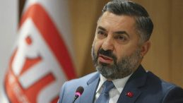 RTÜK Başkanı Şahin'den 'sokak röportajları' açıklaması: Toplumda umutsuzluk ve ayrışma oluşturmasına asla izin vermeyeceğiz