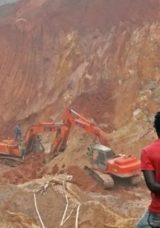Ruanda'da Maden &Ccedil;&ouml;kmesi: Yasa Dışı Kazı Yapanlar Hayatını Kaybetti