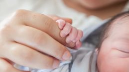 Sadece Bir İğneyle Önlenebilirdi! K Vitamini Yapılmayan Bebek Beyin Kanaması Geçirdi