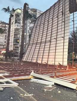 Sağanak, Dolu ve Fırtına Hayatı Olumsuz Etkiledi