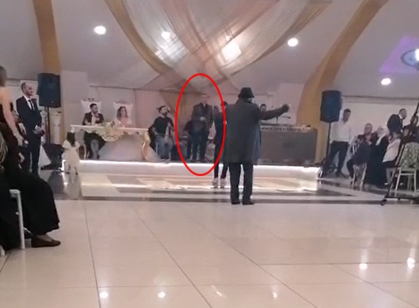 Sahnede Kalp Krizi Geçiren Sanatçı Yüksel Kader Hayatını Kaybetti