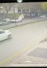 Sakarya'da Korkun&ccedil; Kaza! Otomobilin &Ccedil;arptığı Kadın Hayatını Kaybetti