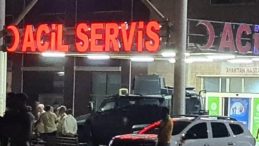 Şanlıurfa’da otomobil istinat duvarına çarptı! 5 kişi yaralandı