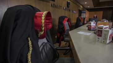 Savcıya Tehdit Davasında 5 Sanığa Tahliye