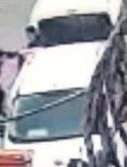 Sınıf Arkadaşına Bıçakla Saldırı