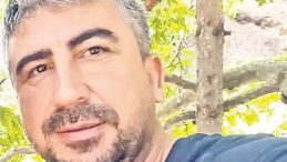 Sır &Ouml;l&uuml;m&uuml;n Altından Yasak Aşk &Ccedil;ıktı