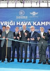 Sivas Divriği Hava Kamp&uuml;s&uuml; A&ccedil;ılışı Ger&ccedil;ekleşti: Bakan Uraloğlu, Demirağ'ın Hayalini G&ouml;ky&uuml;z&uuml;ne Taşıyoruz