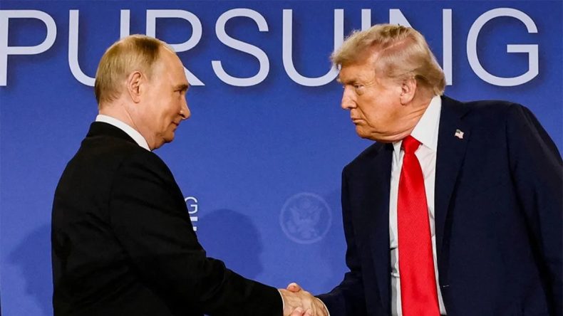 SON DAKİKA | ABD-Rusya Zirvesi! Trump ve Putin Görüşmeye Başladı
