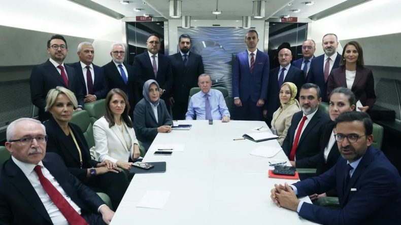 Son dakika | Başkan Erdoğan'dan Özgür Özel'e 'Brüksel' tepkisi: Yurt dışına şikayet turları düzenliyorlar