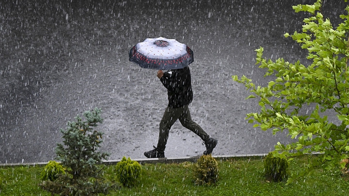 Son dakika… Sel ve su baskınlarına dikkat! Meteoroloji'den kuvvetli sağanak yağış uyarısı