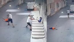 SON DAKİKA… Adana'da Dehşet Anları! Kovaladığı Küçük Çocuğu Ayak Bileklerinden Tutup Yere Fırlattı: O Anlar Kameralarda!