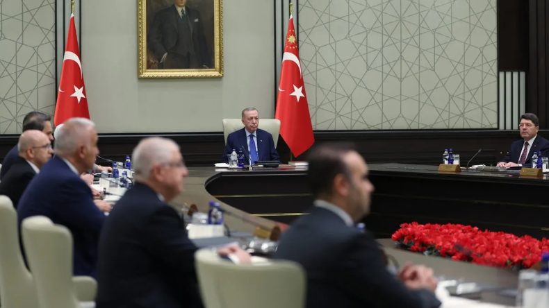 SON DAKİKA… Başkan Erdoğan Cumhurbaşkanlığı Kabinesi'ni topladı