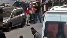 SON DAKİKA… İstanbul Esenyurt'ta İki Aile Arasında Bıçaklı ve Sopalı Kavga: 1 Ölü, 4 Yaralı!