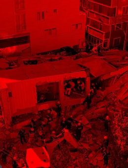 SON DAKİKA… Kocaeli Gebze'de çöken binada hayatını kaybeden Bilir ailesinin 4 ferdi için cenaze töreni düzenleniyor!