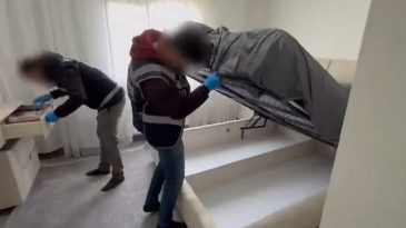 Sosyal Medya &Uuml;zerinden Ağlarına D&uuml;ş&uuml;rerek 521 Milyon Liralık Vurgun: 22 Ş&uuml;pheli Tutuklandı