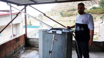 Su Kesintilerine Bulduğu &Ccedil;&ouml;z&uuml;m Sosyal Medyada İlgi Odağı Oldu