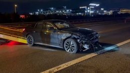 Sultanbeyli TEM Otoyolu'nda 2 otomobil çarpıştı: 4 yaralı