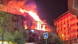 Sultangazi'de Kafe Alev Alev Yandı