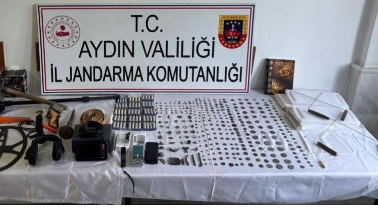 Tarihi Eser Kaçakçılığına Baskın: Binlerce Bizans ve Roma Dönemine Ait Eser Ele Geçirildi