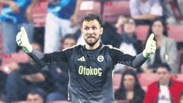 Tarık Tekrar Kalede!