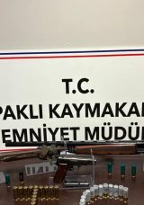 Tekirdağ'da Evde B&uuml;y&uuml;k Silah Bulundu! Tabanca ve Av T&uuml;fekleri Ele Ge&ccedil;irildi