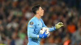 TFF Duyurdu! Berke Özer Kendi İsteğiyle Kamptan Ayrıldı