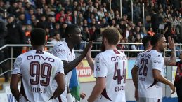 Trabzonspor'u Onuachu ve Augusto Golleriyle Taşıyor