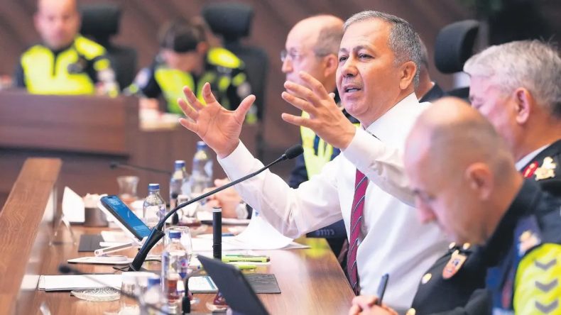 Trafikte 'Kim Olduğumu Biliyor Musun?' Dönemi Sona Eriyor