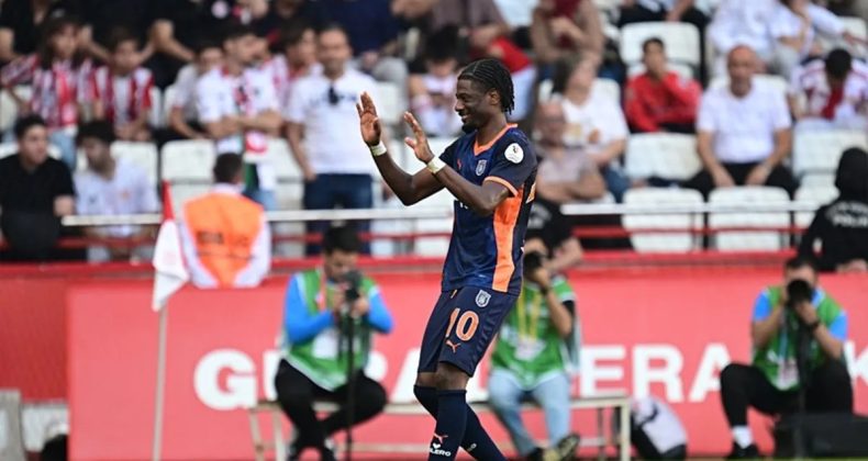 Trendyol Süper Lig: Başakşehir, Antalyaspor'u Rahat Geçti!