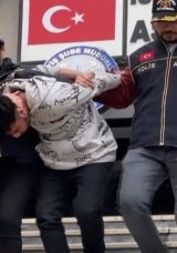 Turist &Ccedil;ift İstanbul'da Korkun&ccedil; Bir Deneyim Yaşadı! Pencereden Ka&ccedil;tı: Saldırganlar Yakalandı