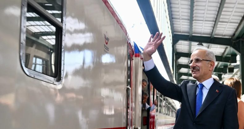 Turistik Doğu Ekspresi Yeni Sezonda Hizmete Girecek: Bilet Satışları Yarın Başlıyor