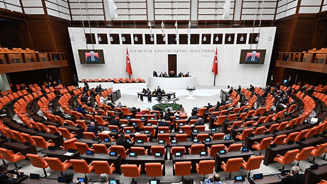 Türk Askerinin Lübnan'daki Görev Süresi Uzatılıyor
