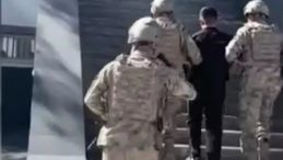 Türk Bayrağına Ayakla Basan Paylaşımı Beğenen Şahıs Gözaltına Alındı!