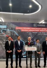Ulaştırma ve Altyapı Bakanı Abdulkadir Uraloğlu İstanbul'da! Halkalı-İstanbul Havalimanı Metro Hattı'nda İncelemelerde Bulundu