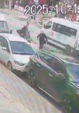 &Uuml;mraniye'de Korkun&ccedil; Kaza: Motosiklet Yayaya &Ccedil;arptı
