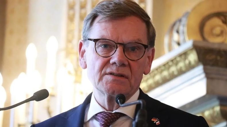 Wadephul: İsrail'in Lübnan Topraklarına Yönelik Saldırıları Kabul Edilemez