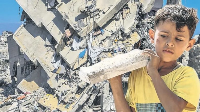 Yıkılan Evler, Ayakta Kalan Umutlar