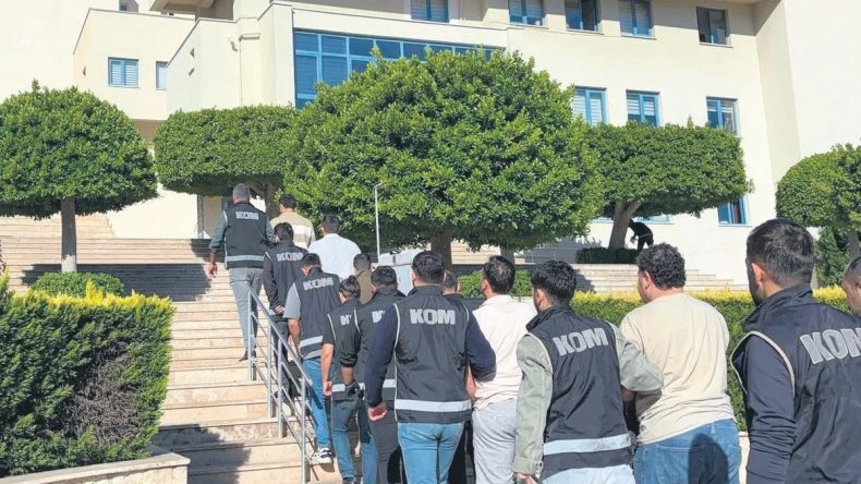 Yurtdışına kaçma girişiminde yakalandılar