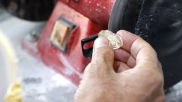 Yüzüğünü Tamir Ederken Yeni Bir Alana Adım Attı: Almanya, Hollanda ve Rusya'dan Talepler Yağmur Gibi