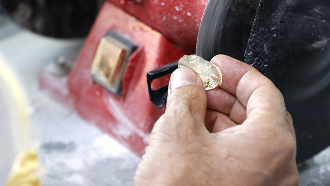 Yüzüğünü Tamir Ederken Yeni Bir Alana Adım Attı: Almanya, Hollanda ve Rusya'dan Talepler Yağmur Gibi
