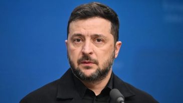 Zelenskiy: Rusya 650'den fazla İHA ve 50'den fazla f&uuml;ze ile saldırdı