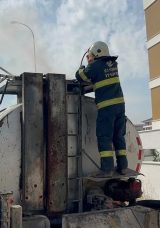 Zift Tankerindeki Yangın Ekiplerce Kontrol Altına Alındı