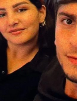 2 Çocuk Annesi Eşini 45 Yerinden Bıçaklayarak Öldürdü