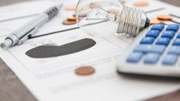 2025 Ekonomi G&uuml;ndemi: Asgari &Uuml;cret, Faiz ve Enflasyon &Uuml;zerine Beklentiler